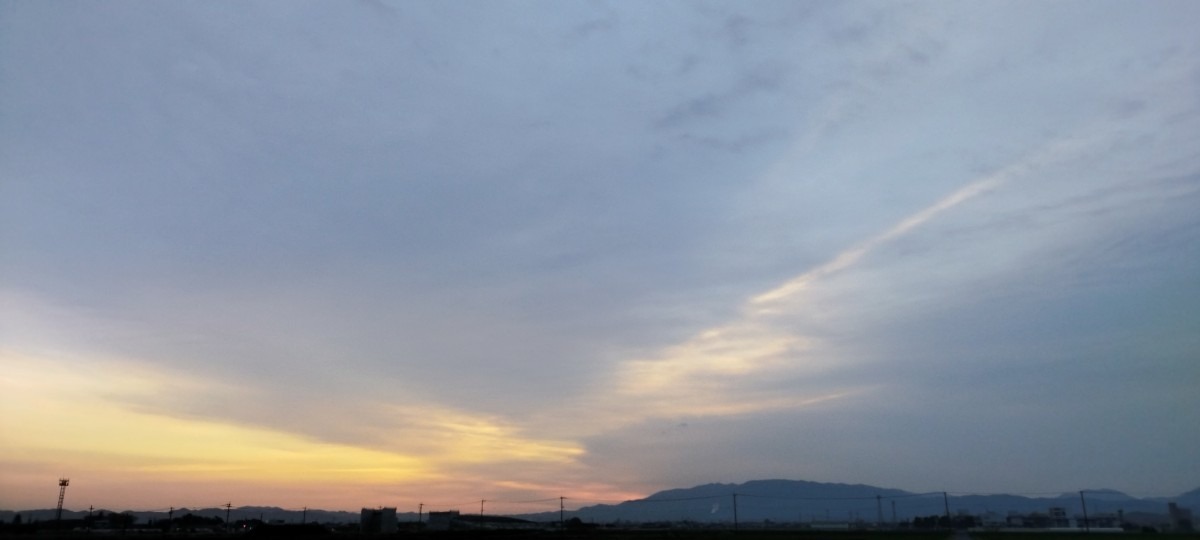 都城市（2023/3/30）今朝の朝焼け😊！（東の空）①