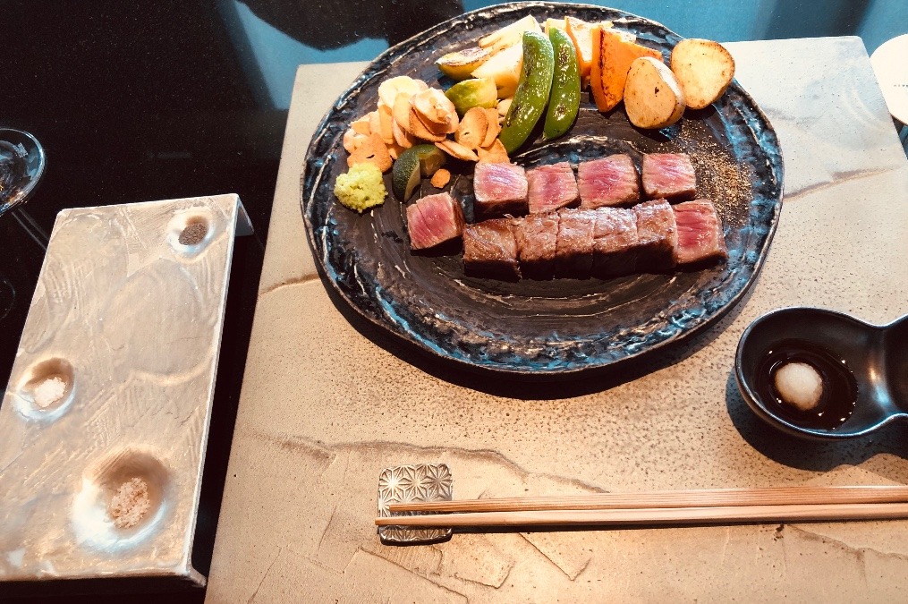 お肉