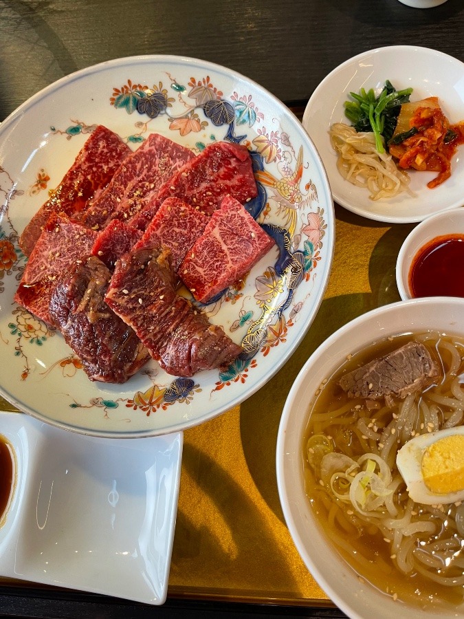 糖質制限してるのに  今日のランチ