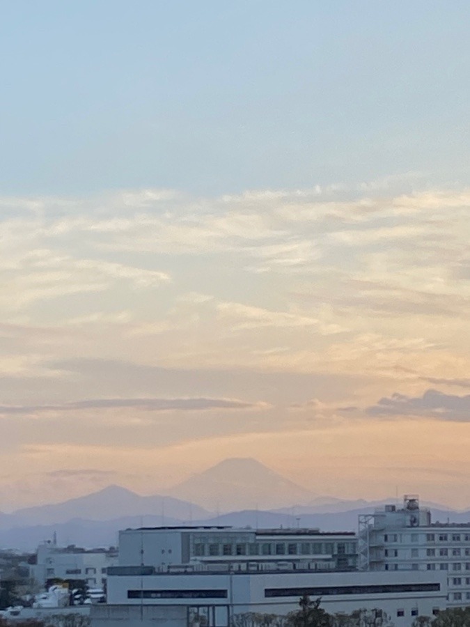 １日の終わりに見る富士山