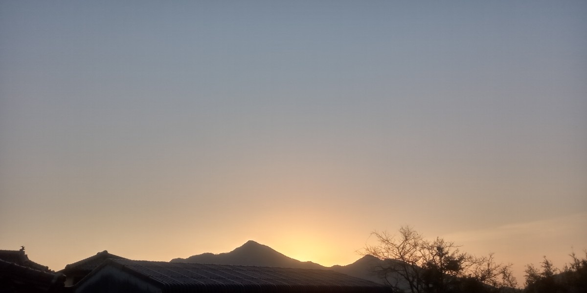 2023. 3.28   朝の空