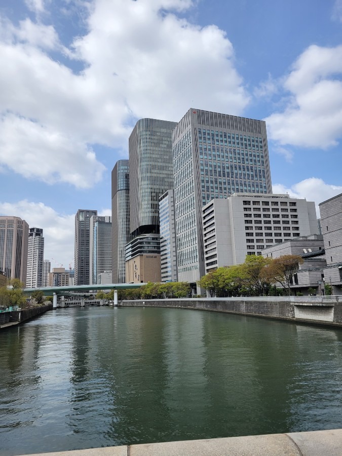 研修１日目終了しました　日本銀行の近くでした