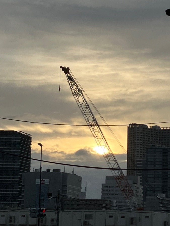 4/6 朝空（玄鳥至つばめきたる）