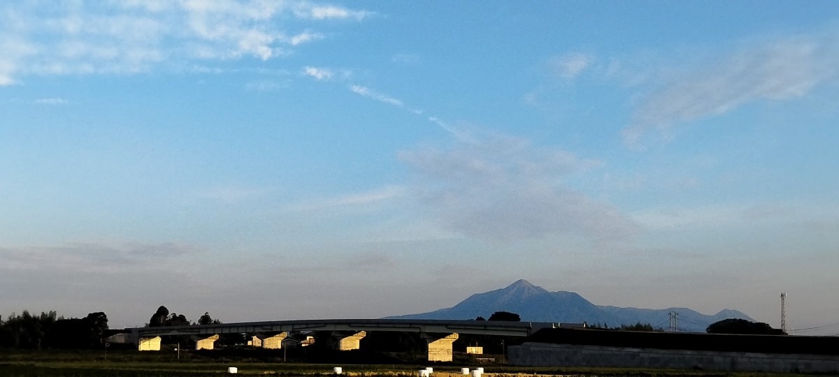 都城市（2023/5/11）今日の霧島😄（西の空）