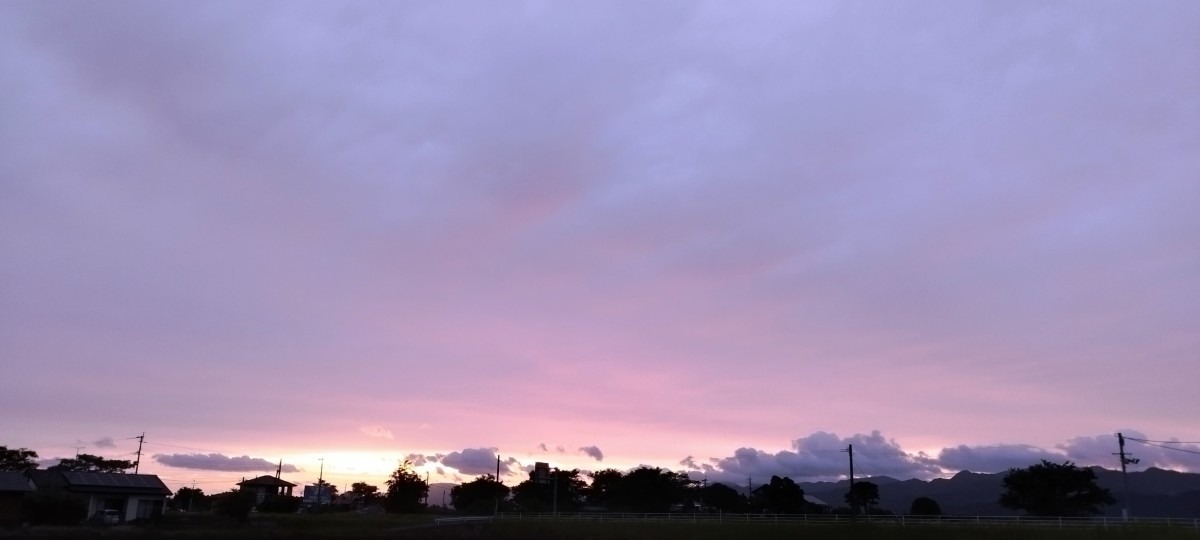 都城市（2023/5/18）今朝の朝焼け😊！（東の空）①