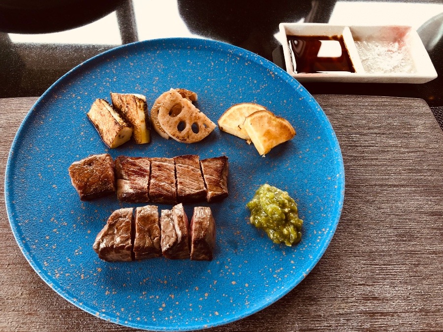 お肉