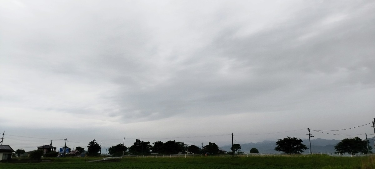 都城市（2023/5/7）今朝は雨です😨（東の空）①