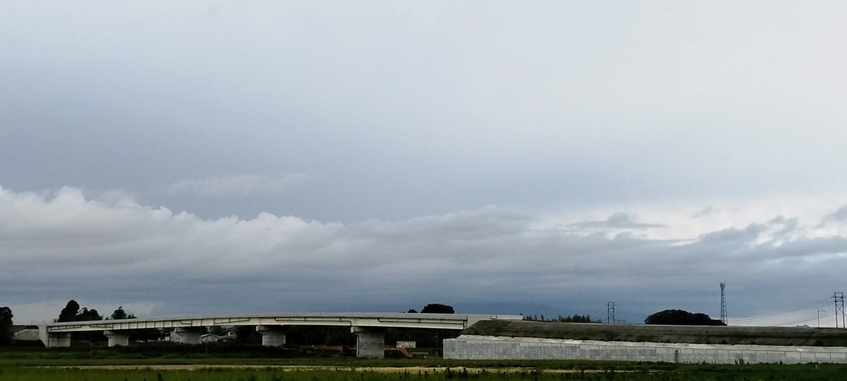 都城市（2023/5/18）今日の霧島😅（西の空）