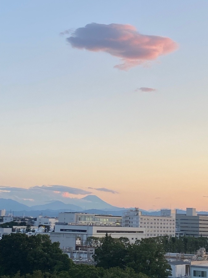 夕暮れの富士山