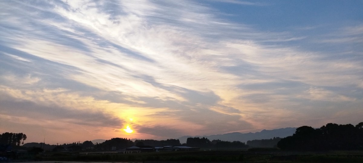 都城市（2023/6/16）今朝は晴れてます👍（東の空）②