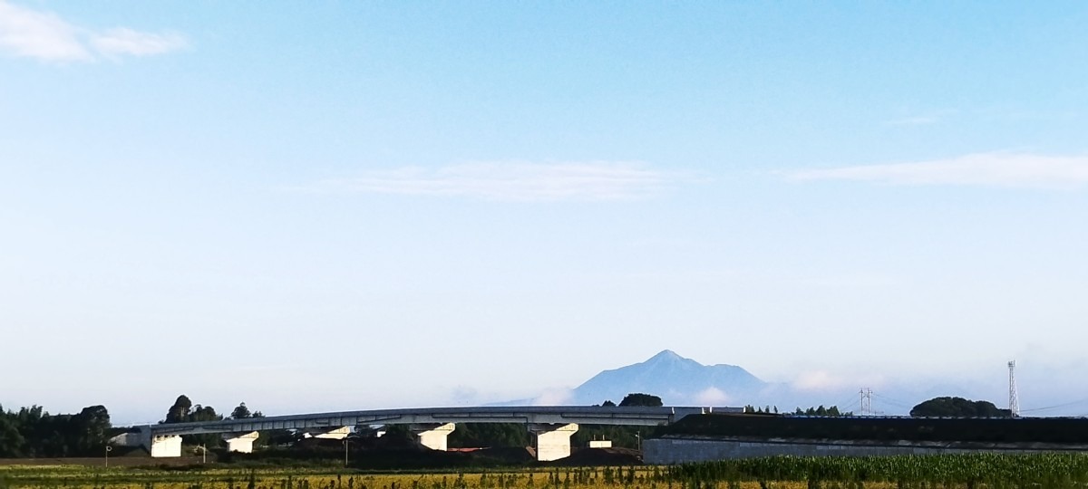 都城市（2023/6/22）今日の霧島😊↗️（西の空）