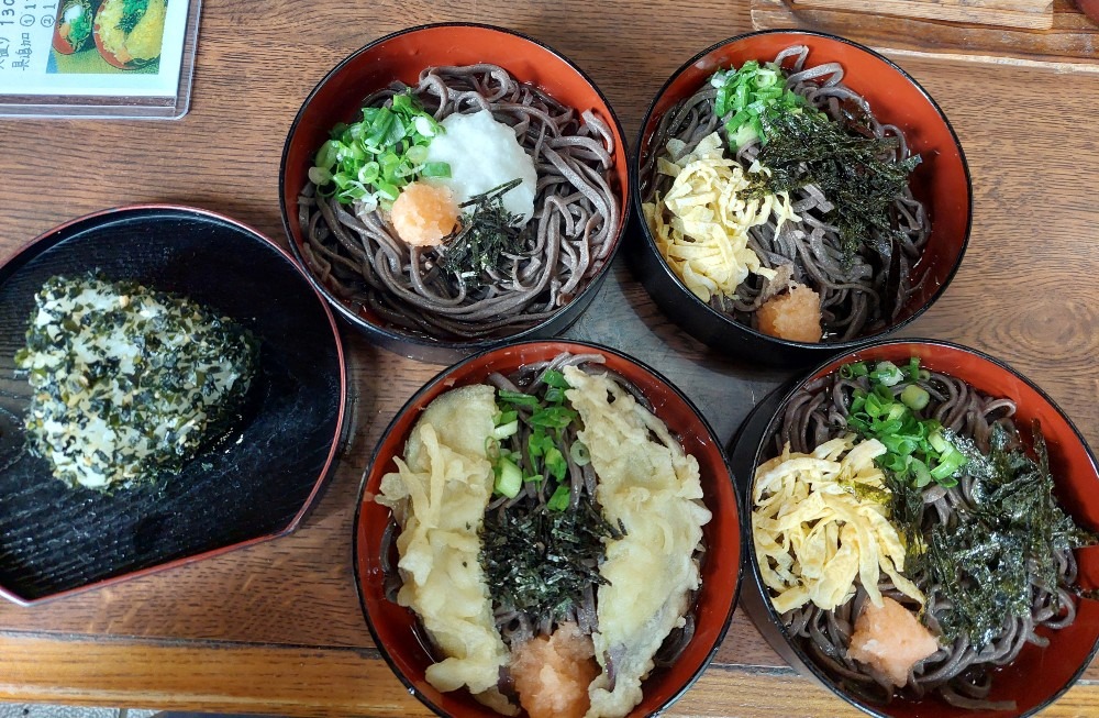 お蕎麦でランチ