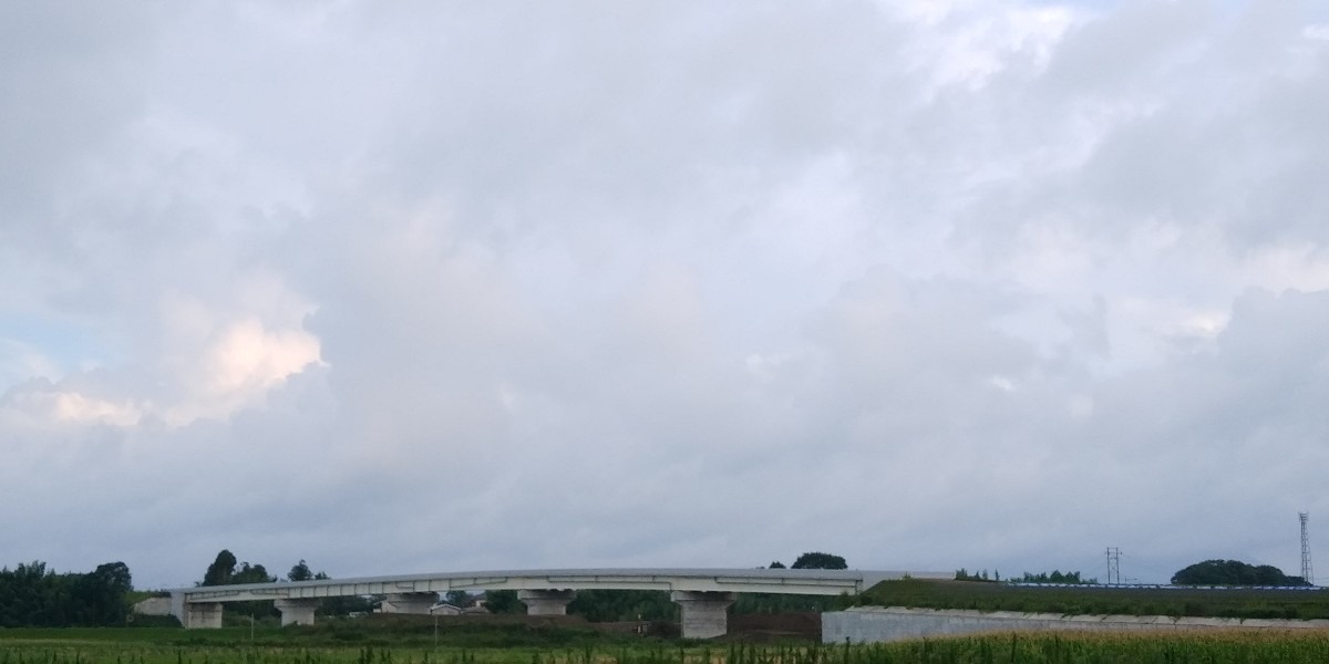 都城市（2023/7/13）今日の霧島😓（西の空）