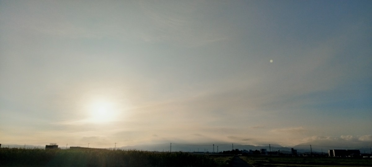 都城市（2023/7/11）今朝は晴れてます😄（東の空）③