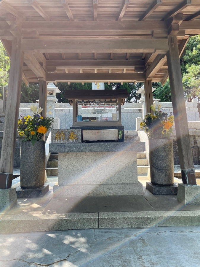 近くの神社にて