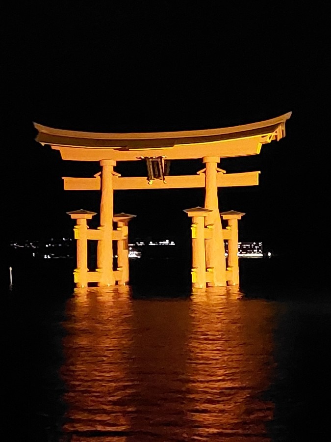 宮島厳島神社の大鳥居