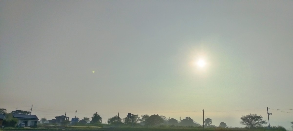 都城市（2023/8/14）今朝は晴れ😄（東の空）②