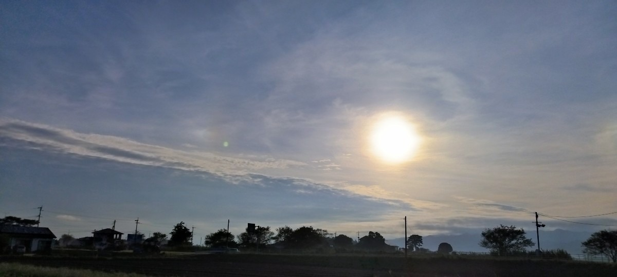 都城市（2023/8/15）今朝も晴れ😄（東の空）①