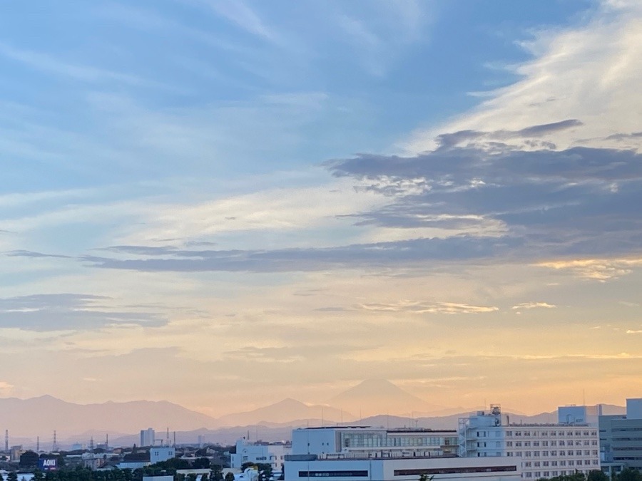 夕暮れの富士山