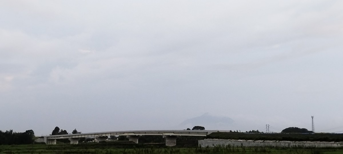 都城市（2023/9/2）今日の霧島😊（西の空）