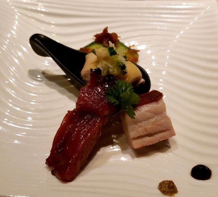 伝統の上海料理と洗練された広東料理の融合 〜 中国飯店 『富麗華』