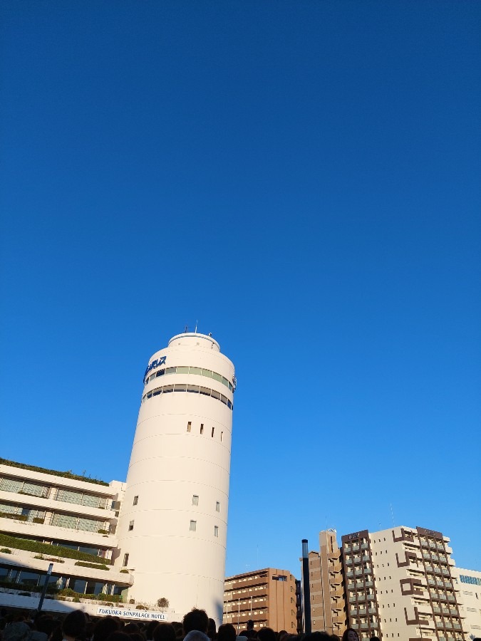 福岡サンパレスの空