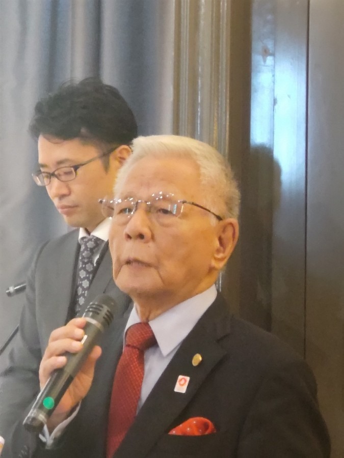 社交サロン　原田会長