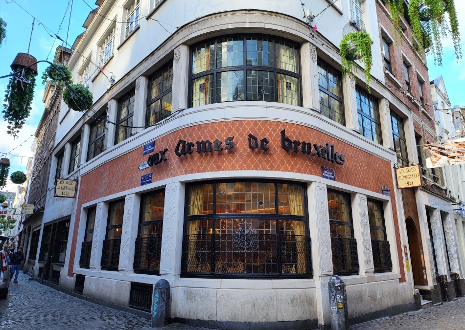ダウンタウンで最も美しいブラッスリーに『Aux Armes de Bruxelles』オ・アルム・ド・ブリュッセル