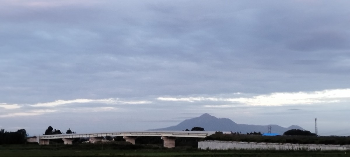 都城市（2023/9/22）今日の霧島😄（西の空）