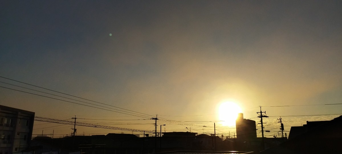 都城市（2023/10/23）今朝は晴れてます😊（東の空）③