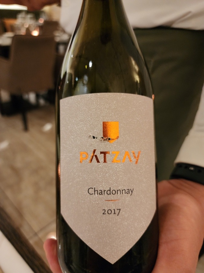 繊細なバニラとスパイシーな特徴『Patzay』Chardonnay 〜 LR Italian Lounge & Restaurant