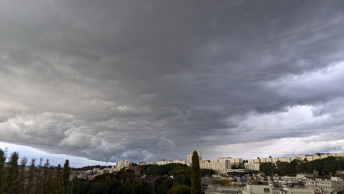 今日の空