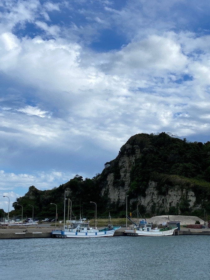 太東岬と太東漁港　船はかっこいい