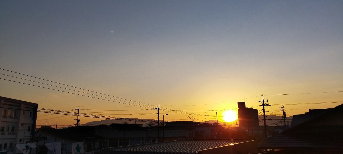 都城市（2023/10/26）今朝も晴れてます😊（東の空）②