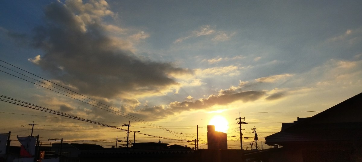 都城市（2023/10/31）今朝は晴れてます😊（東の空）②