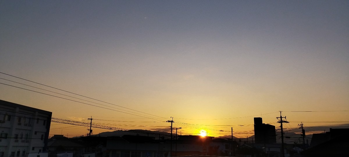 都城市（2023/10/6）今朝は晴れてます😊（東の空）③