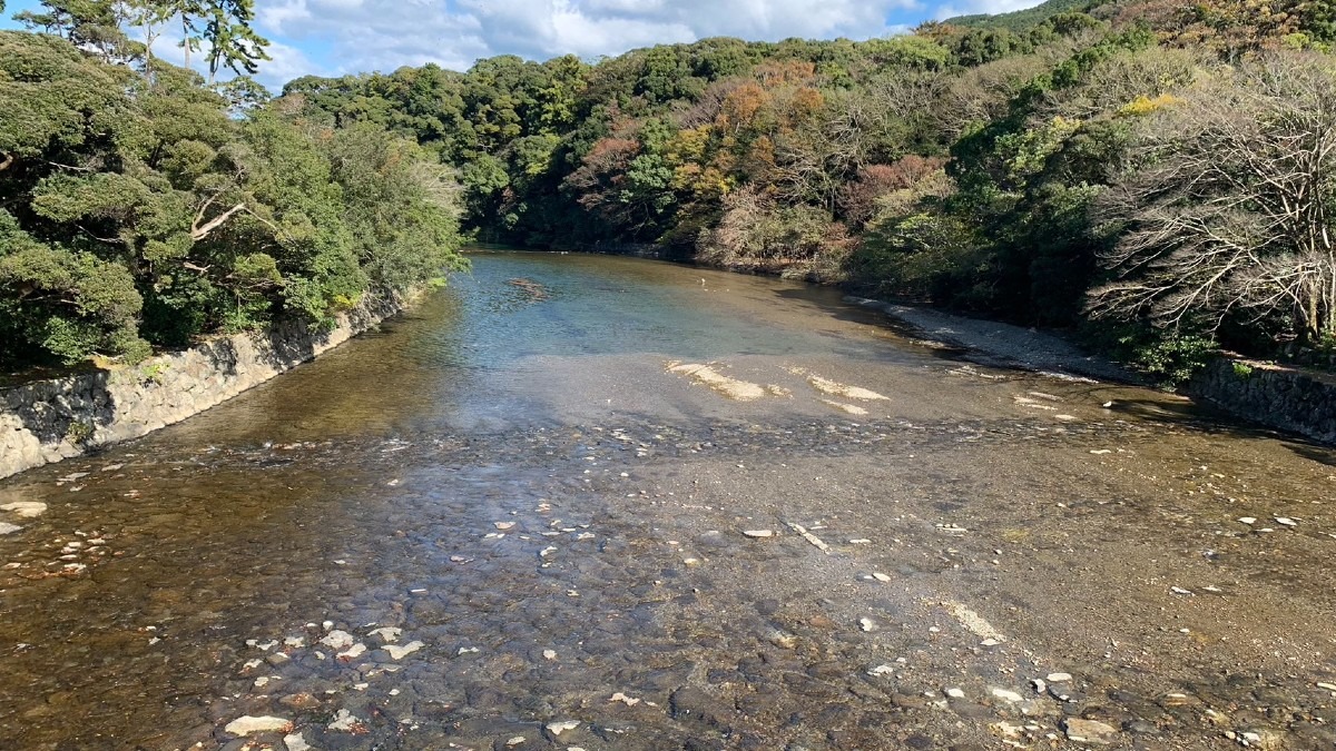 内宮に架かる橋より