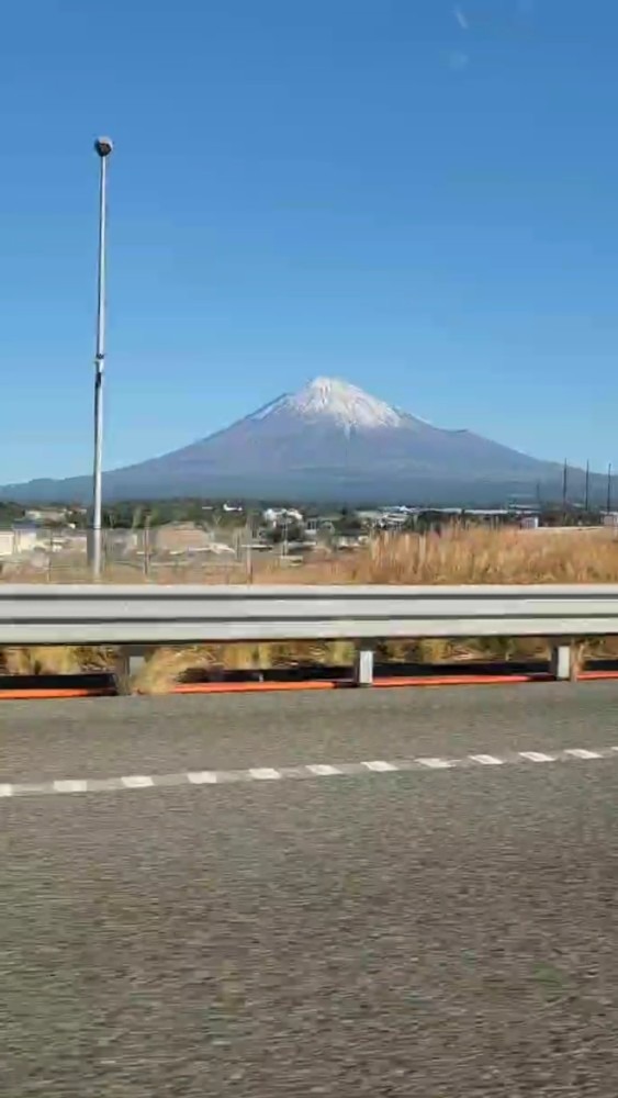 新東名高速から見た昨日の富士山