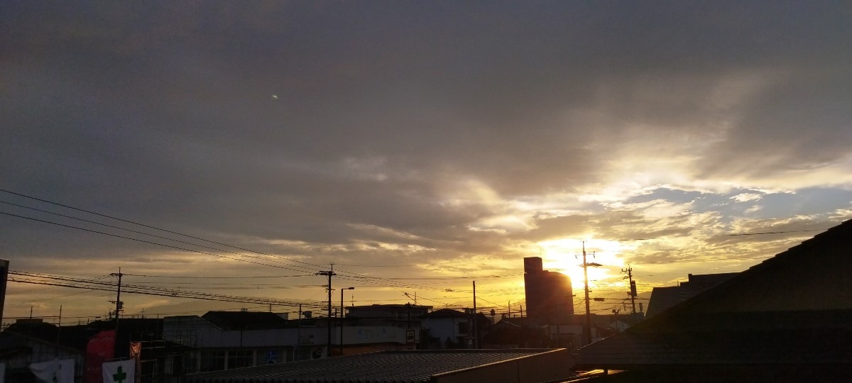 都城市（2023/11/8）今朝は晴れてます😊（東の空）②