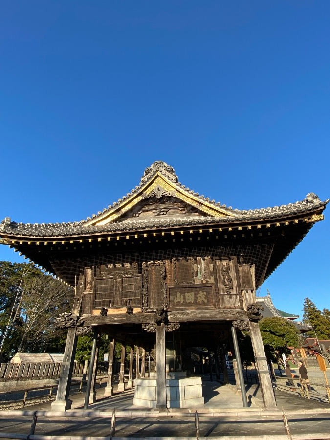 成田山新勝寺の歴史を感じる建物