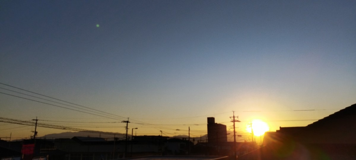 都城市（2023/12/2）今朝は晴れてます😊（東の空）②