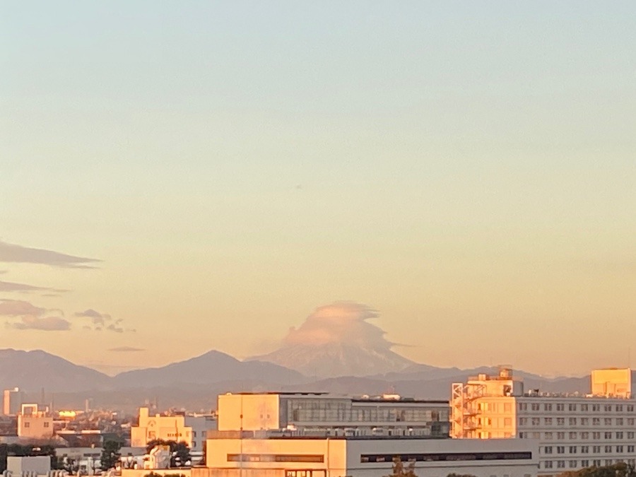 富士山と笠雲