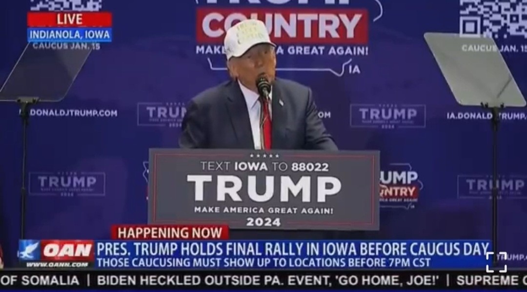 トランプ大統領❤️白い帽子をかぶってる‼️