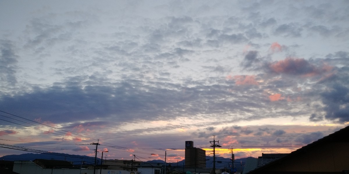 都城市（2024/1/23）今朝の朝焼け😊（東の空）①