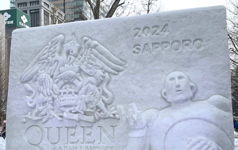 『Queen』appeared at the 74th Sapporo Snow Festival.