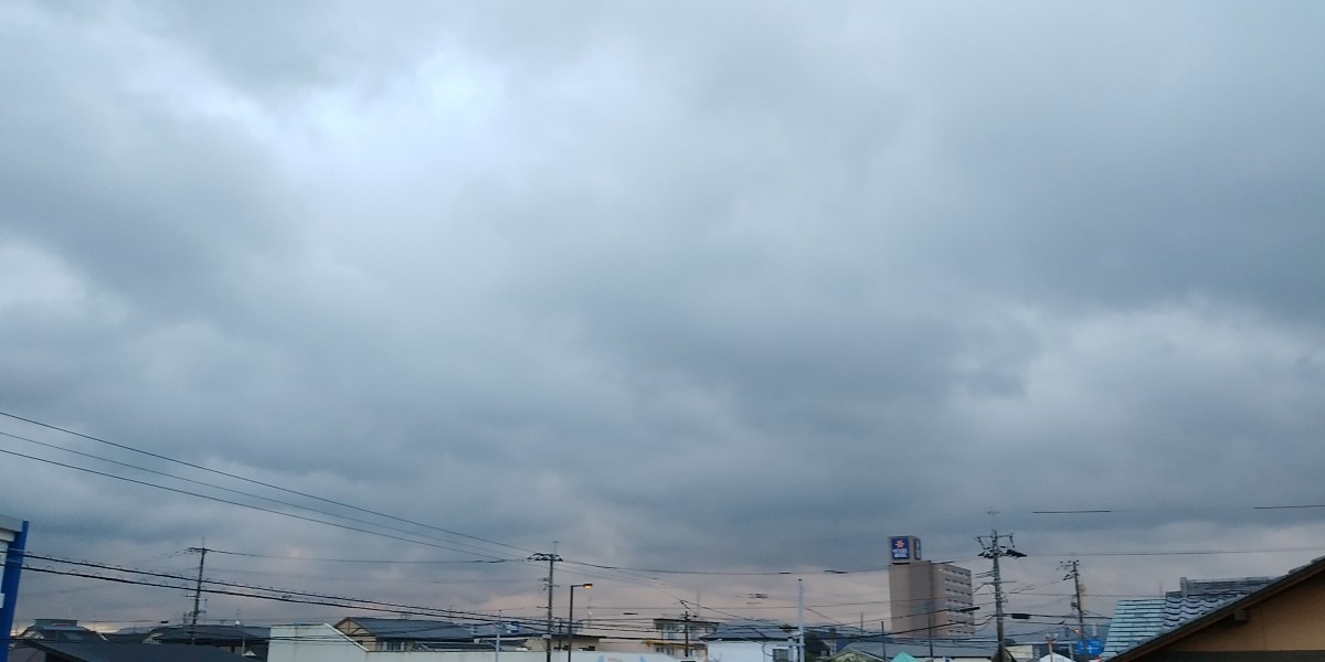 都城市（2024/3/26）今朝も雨😓（東の空）①