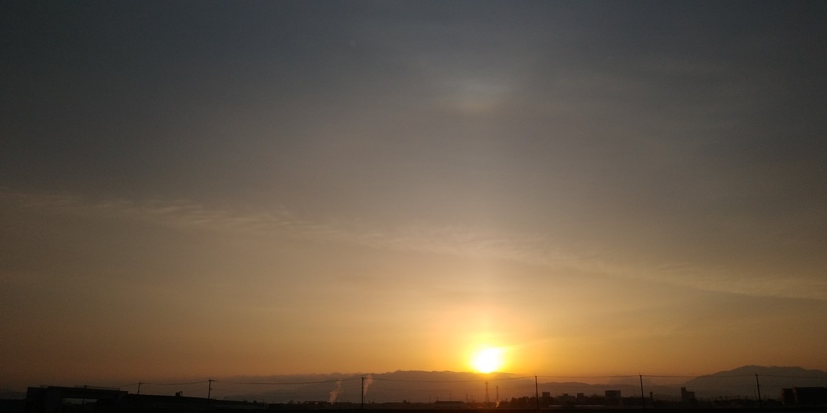 都城市（2024/3/22）今朝も晴れてます😊（東の空）②