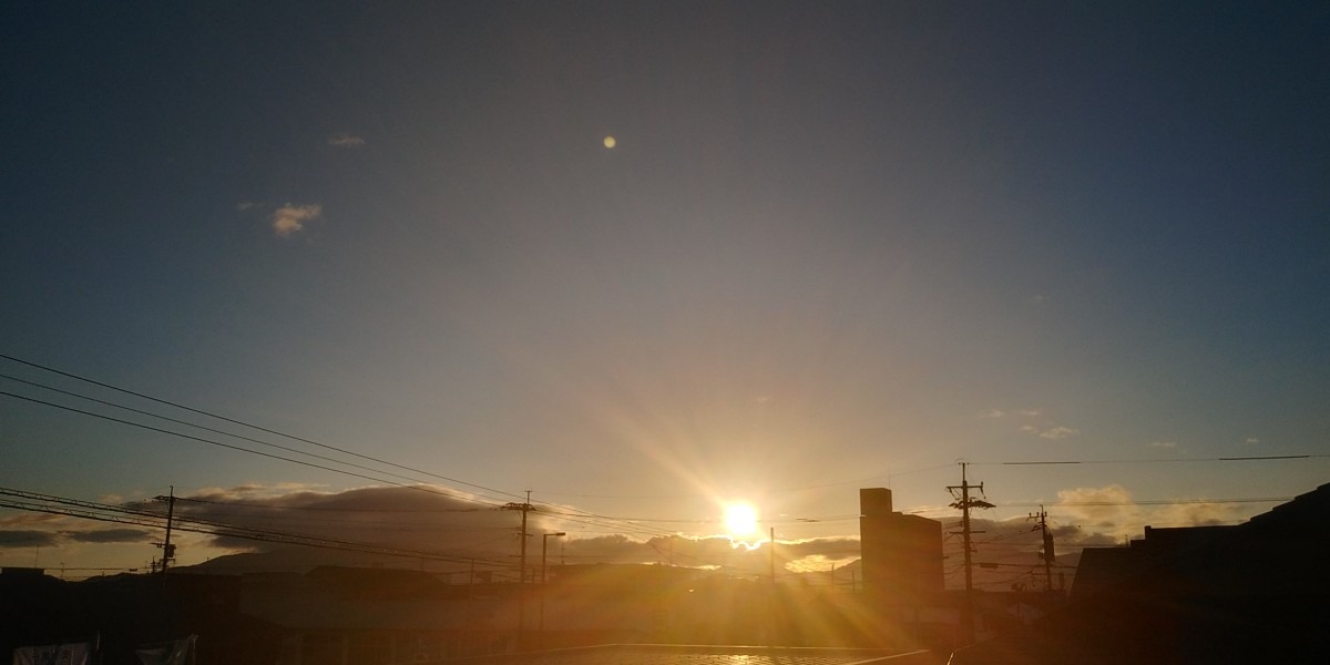 都城市（2024/3/1）今朝は晴れてます😊（東の空）②