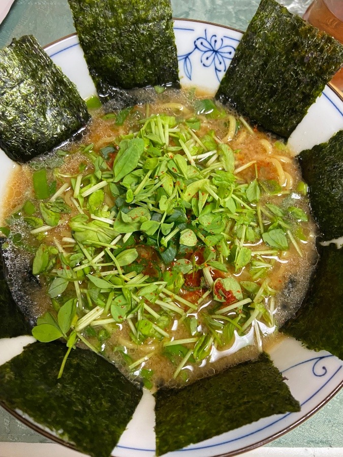 昨夜の夕食は、インスタントラーメン